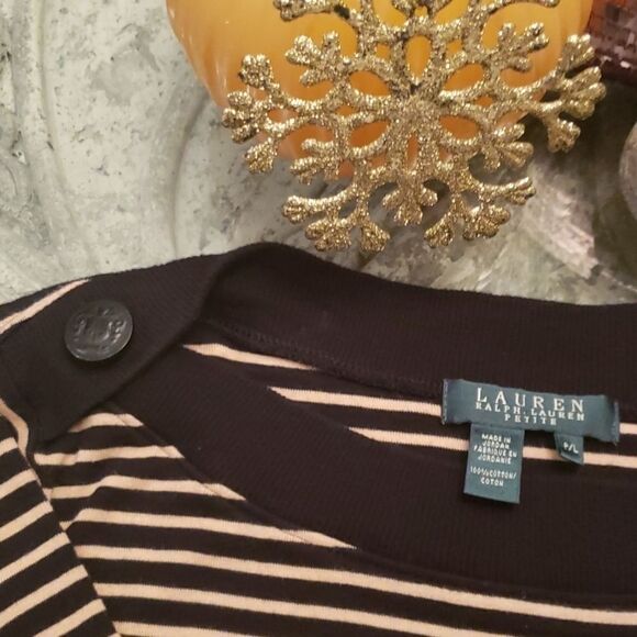 𝅺♥️ Ralph Lauren Top - Picture 2 of 3